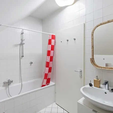 Gemuetliche Im Zentrum Beim Casino